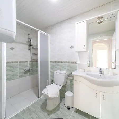 Central & Cozy Apartment Close To Beach In Alanya ماهموتلار